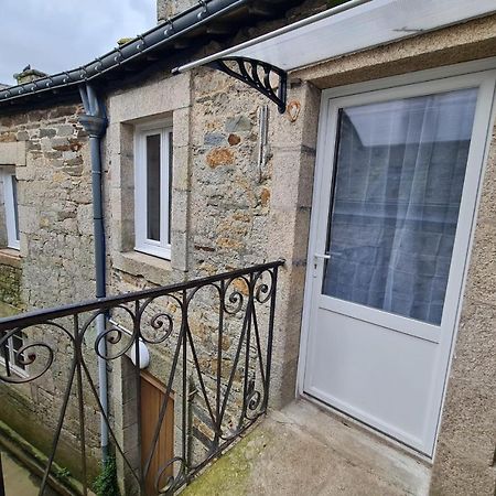 Le Duplex Du Chateau Centre Ville Calme Pontivy Exterior photo