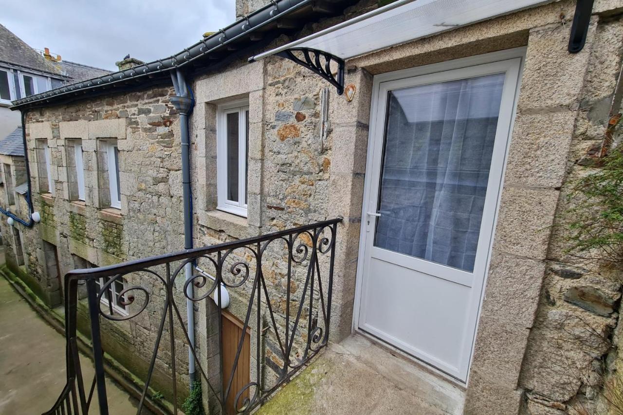 Le Duplex Du Chateau Centre Ville Calme Pontivy Exterior photo