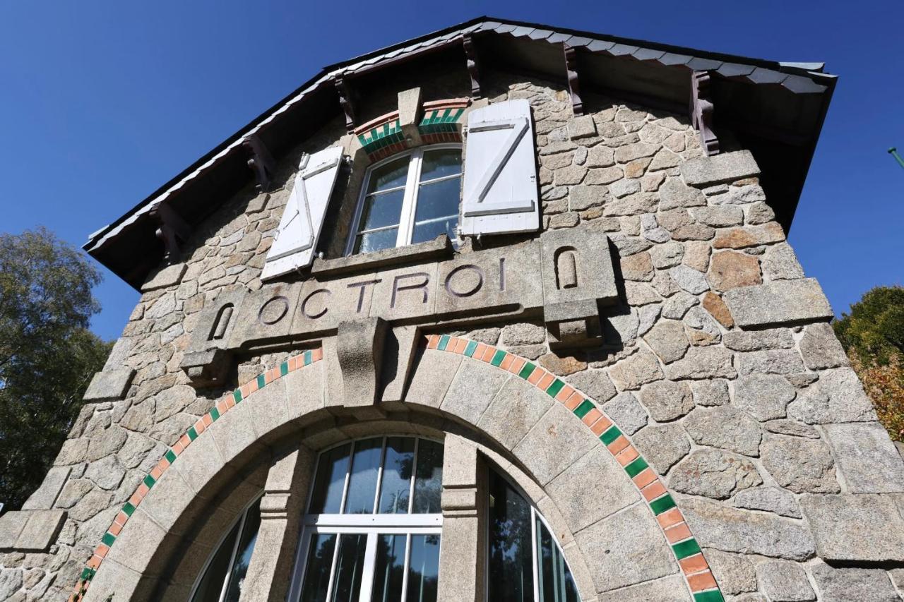 Le Duplex Du Chateau Centre Ville Calme Pontivy Exterior photo